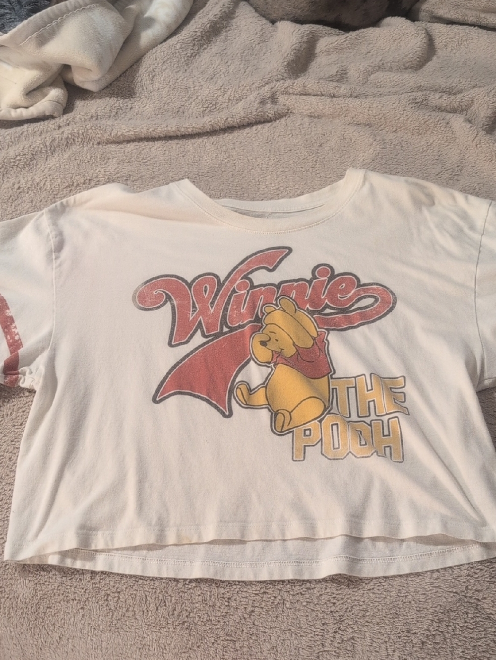 Winnie the Pooh Graphic Womens Crop Tee in White & Yellow